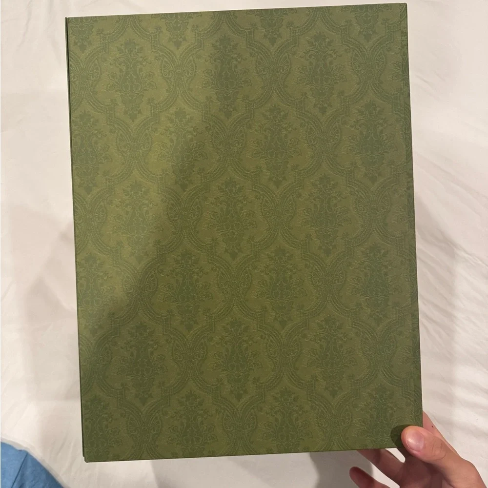 Gucci Gift Box - Picture 6 of 13